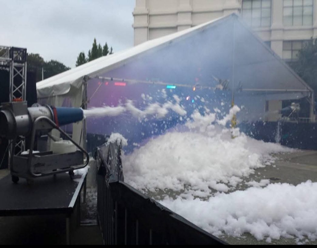 Marquee cannon blasting the dance floor